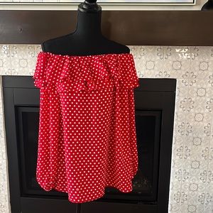 Off shoulder Michael Kors top. Excellent color and condition.